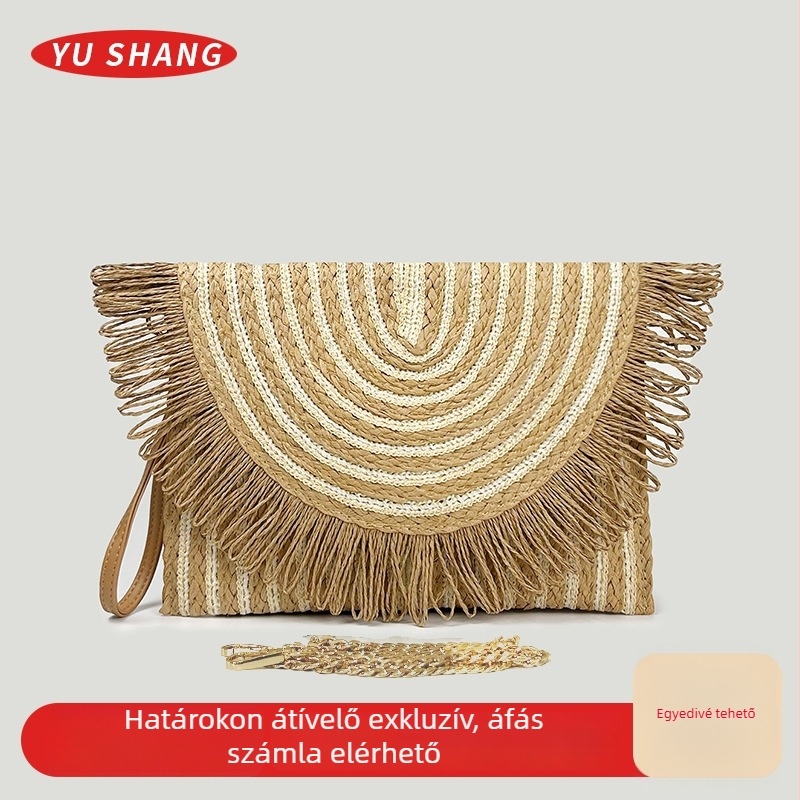 Szalma-ból készült envelope-stílusú clutch táska, vízszintes négyzet alakú, zárt nyitás, poliészter bélés