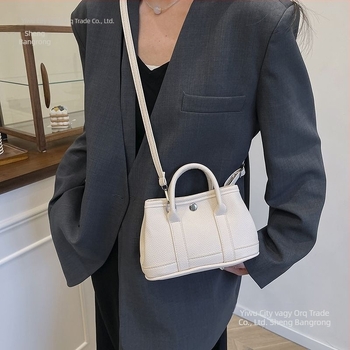 Mini bőrtáska Tote, európai–amerikai stílus, flap zárás, PU bélés