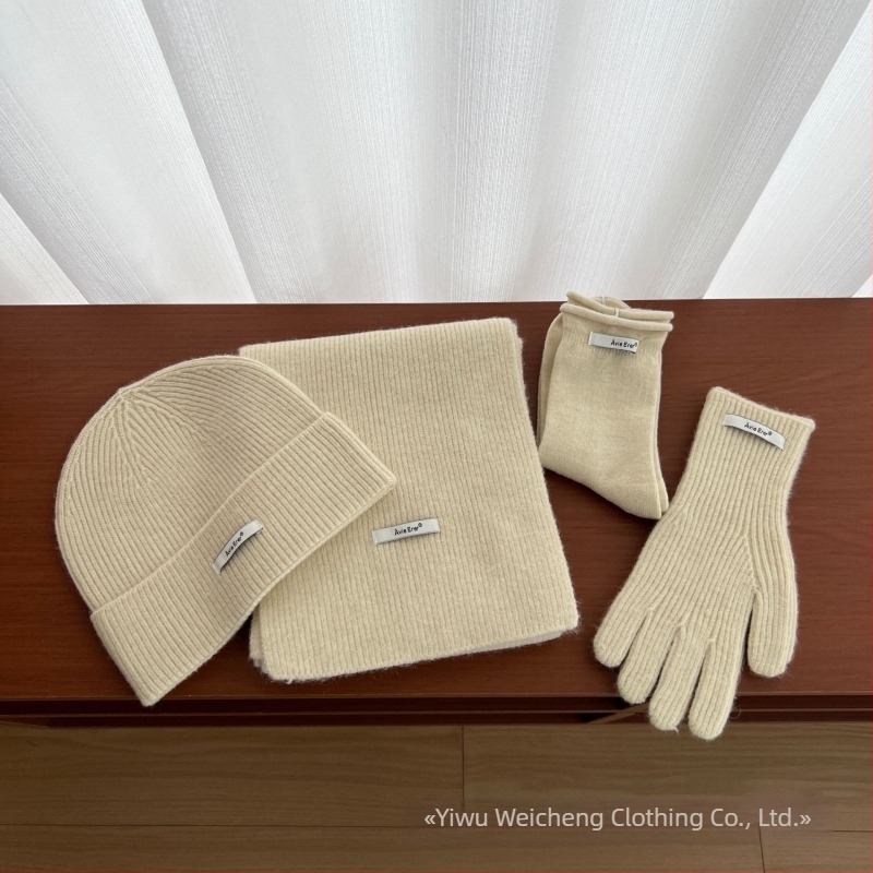 Négy darabos gyapjú sapka-sál kesztyű-zokni készlet nőknek (Anyag: gyapjú; Technika: jacquard; Mintázat: egyszínű; Szezon: tél)