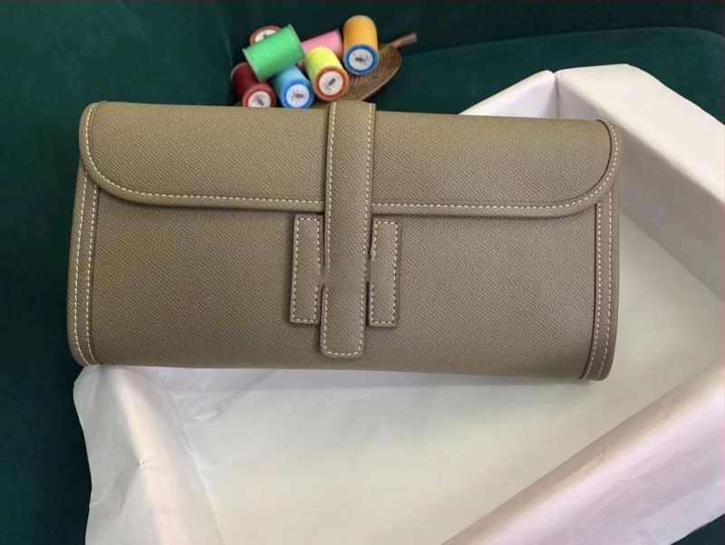 Női hosszú pénztárca H csattal, kártyatartó, sokoldalú clutch pénztárca, több kártyahely és aprópénz-tartó, közepes-hosszú méret.