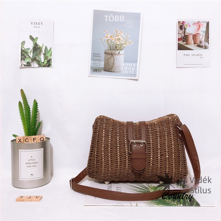 Rattan övvel szőtt szalma táska, crossbody, vízszintes négyzet alakú, retesz-zár