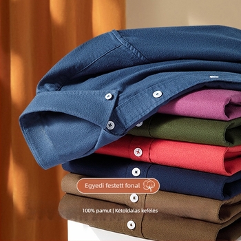 Pamutból készült ing brushed felülettel, gallér típusú rever, zseb díszítéssel, egyszínű, lélegző és nedvesség-elvezető.