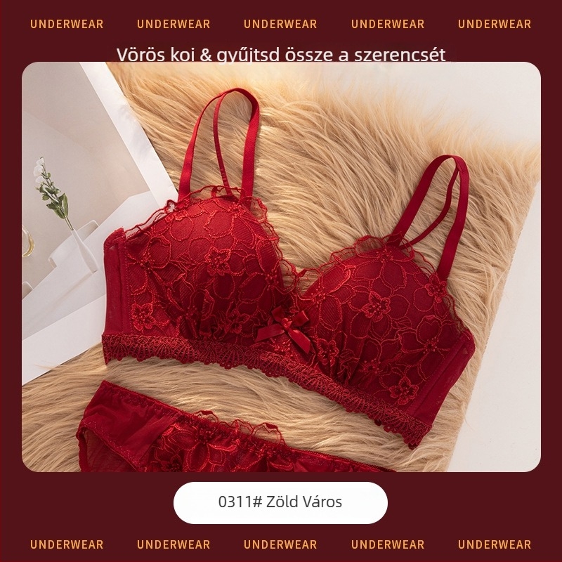 Női melltartó szett 3/4-es kosárral, formázott kosár vékony felső, vastag alsó, csipkés nylon anyag, fix dupla vállpántok, hátul három soros zár, vezeték nélküli, légies, kényelmes