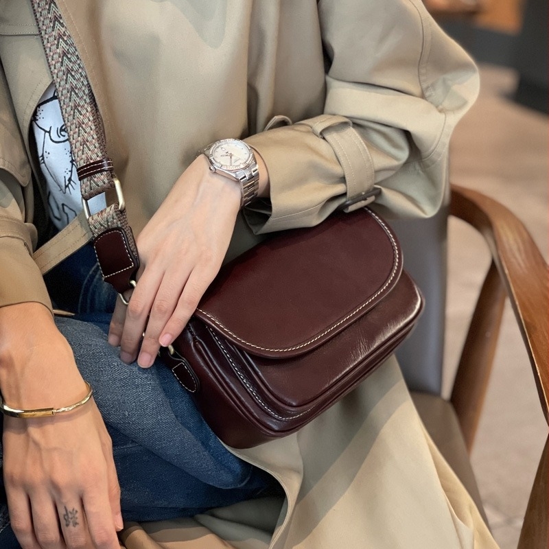 Női valódi bőrből készült crossbody válltáska - mini négyzetes stílus, első réteg tehenbőrből, 2023 tél, mindennapi használat