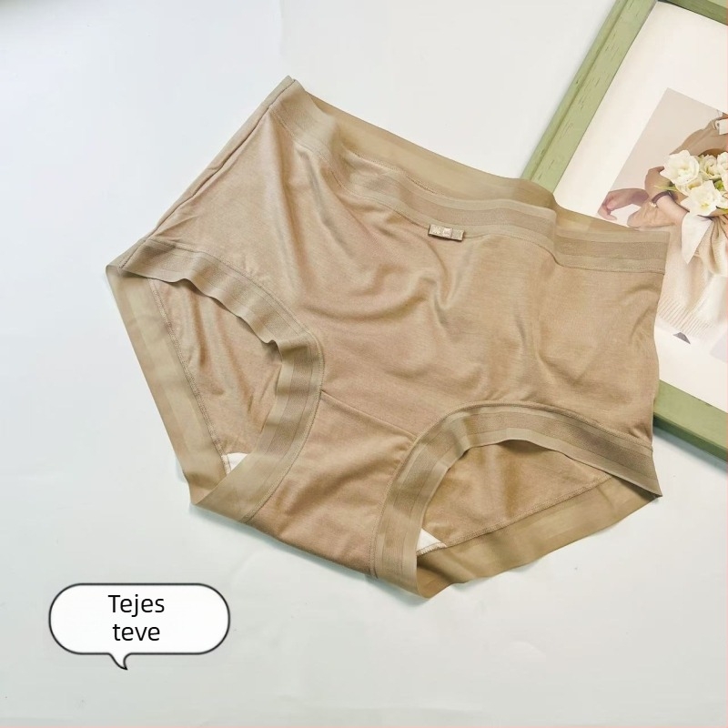 Női fehérnemű – ultra‑finom Modal‑mulberry selyem keverék; lélegző, antibakteriális; kötött anyag; középmagas derekú; ágyékvarrás belső rész 100% pamut