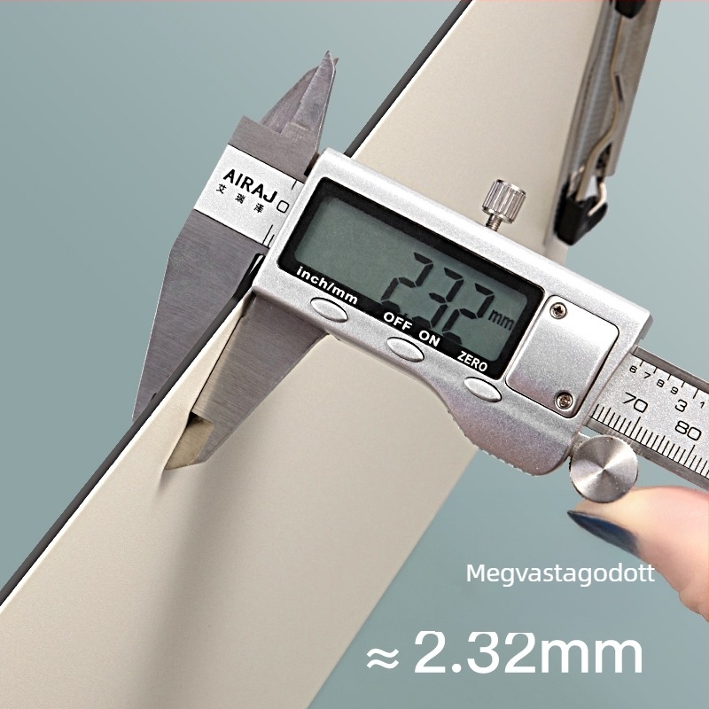 A4-es PVC klip­tábla, modell 3860, diákoknak, függőleges
