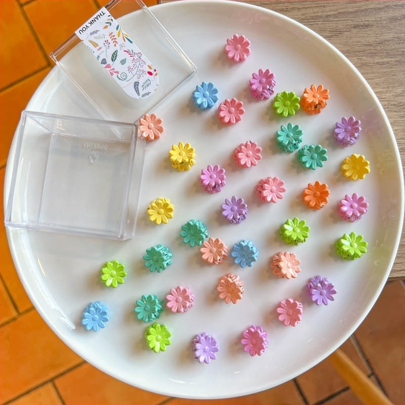 Gyerekeknek készült fonott akril hajtű – aranyos, friss stílusú fejfedő kiegészítő; anyag: akril; stílus: gyerekek, aranyos; hajtű osztályozás: fonott hajtű; kategória: fejfedő kiegészítő