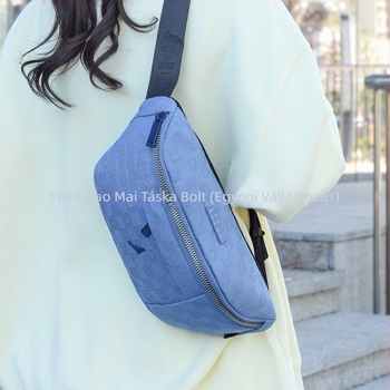 Utcai stílusú crossbody táska szabadidős utazásokhoz: cipzár, poliészter bélés, mobiltelefon-zseb