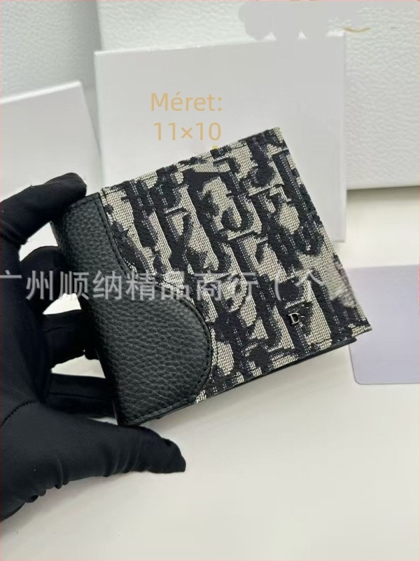 D-brand valódi bőrből készült kártyatartó, rövid modell, gyémántvarrás, kopásálló