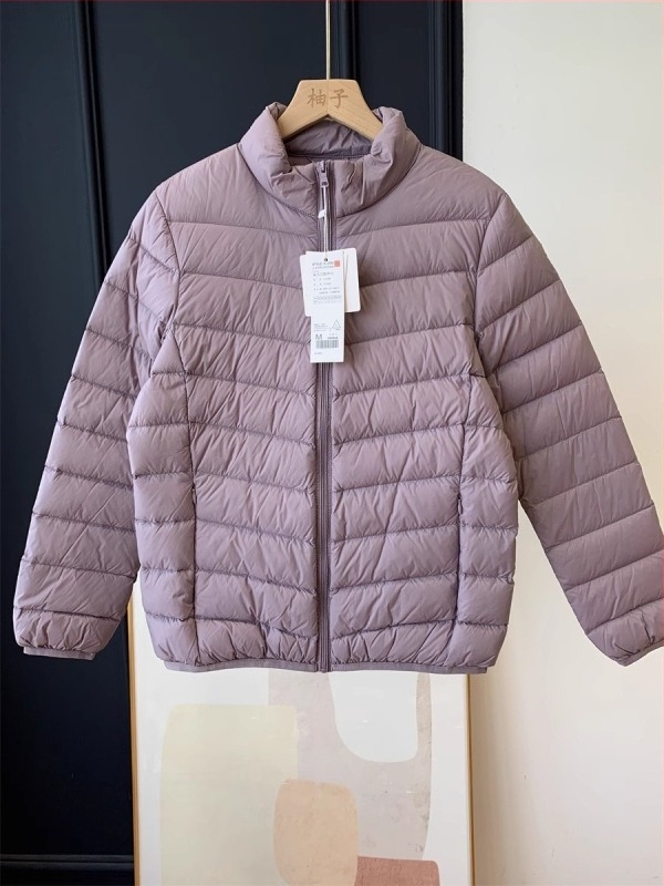 Vékony nylon dzseki fehér kacsa pehelytöltettel, 85-90% töltet, állógallér, cipzár