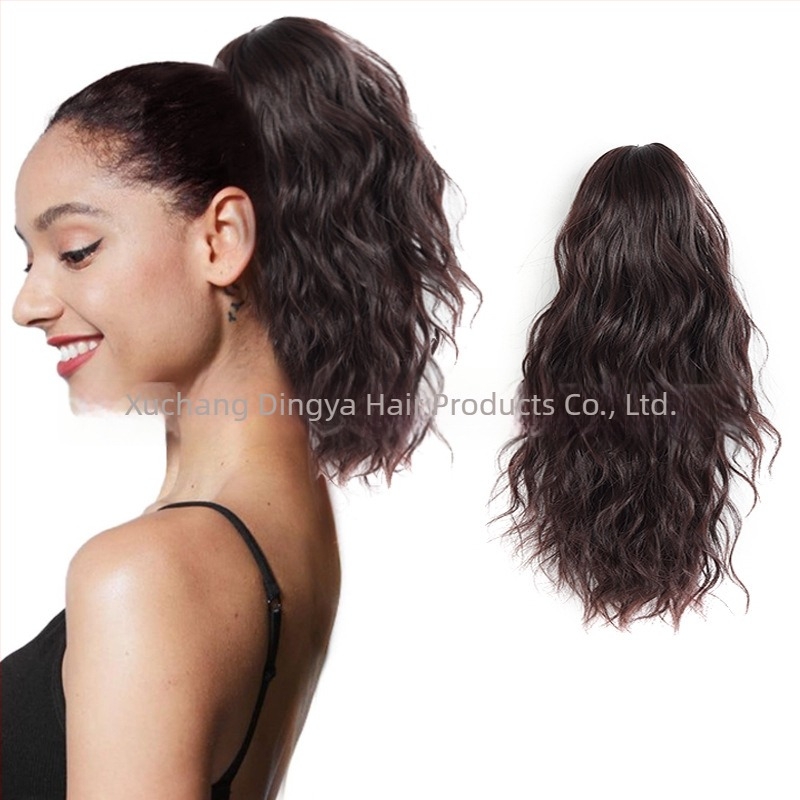 Hajhosszabbítás pónifarokkal, nagy csipeszes, göndör magas lófarok, hőálló szintetikus rostokból; festhető és dauerolható.