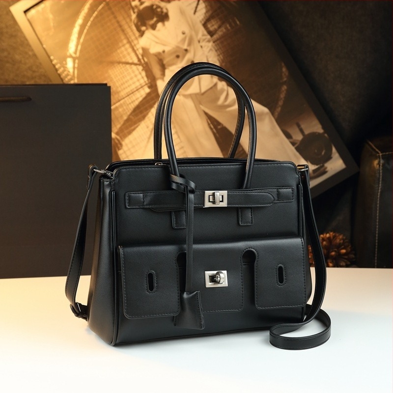 Tote táska, mindennapi stílus, marhabőr, váll- és crossbody pánt, cipzáras nyitás, zseb a telefon számára