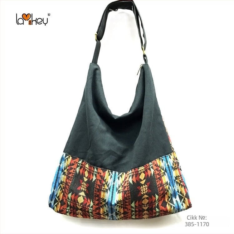 Női váll-táska etnikus stílussal, pamut anyag, csíkos minta, cipzáras nyitás, pamut bélés