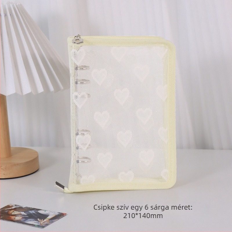Szív alakú, átlátszó PVC borítóval ellátott lazán kötött album, 3 lyukas kötés