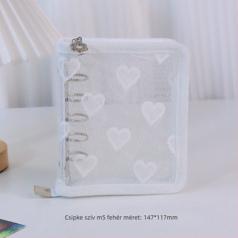 Szív alakú, átlátszó PVC borítóval ellátott lazán kötött album, 3 lyukas kötés