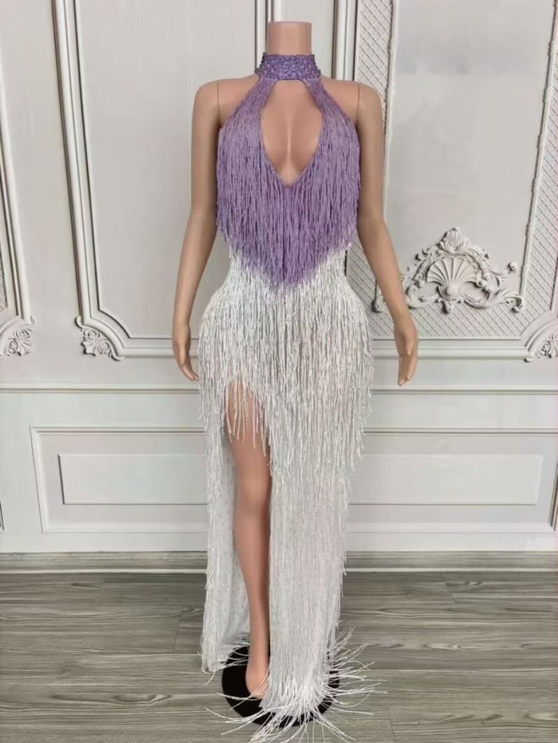 Hosszú halter nyakú bojtos ruha színpadi előadáshoz, női, kecskebőr–spandex keverék (90–95% kecskebőr)