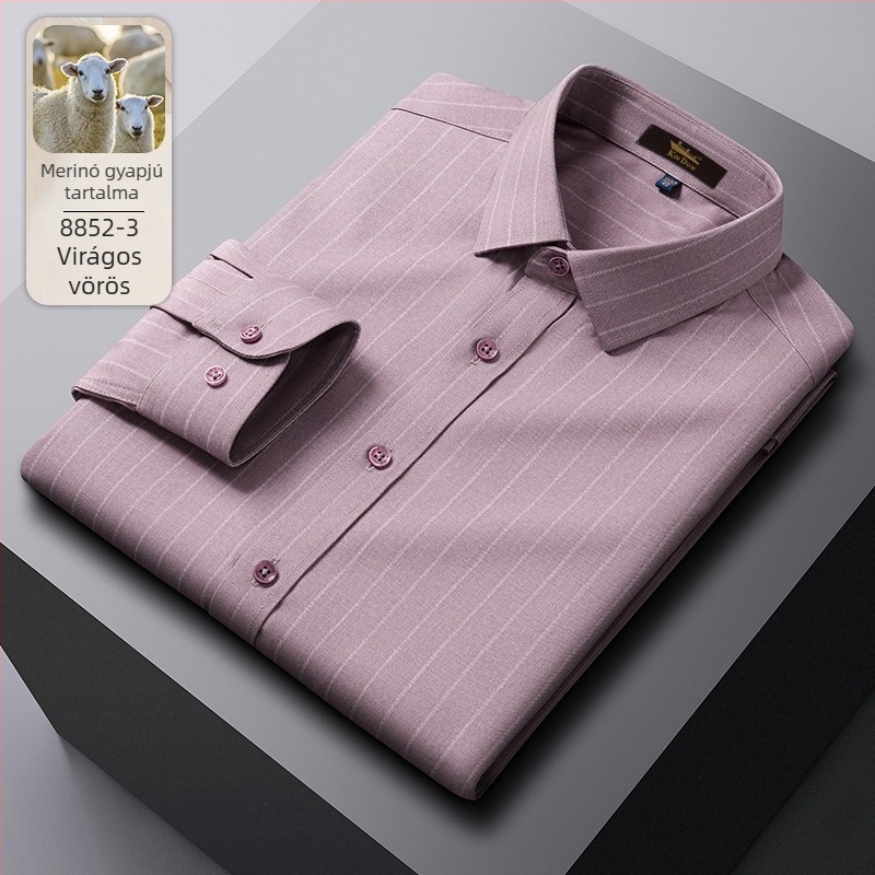 Gyapjú anyagú ing, csíkos mintával, hegyes gallérral, hosszú ujjú, bő szabás.