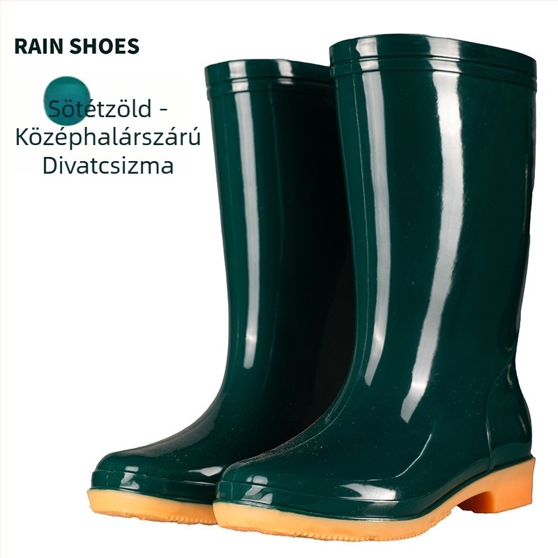 Női esőcsizma PVC felsőrésszel, középmagas szár, vízálló és csúszásmentes talppal, pamut bélésű.