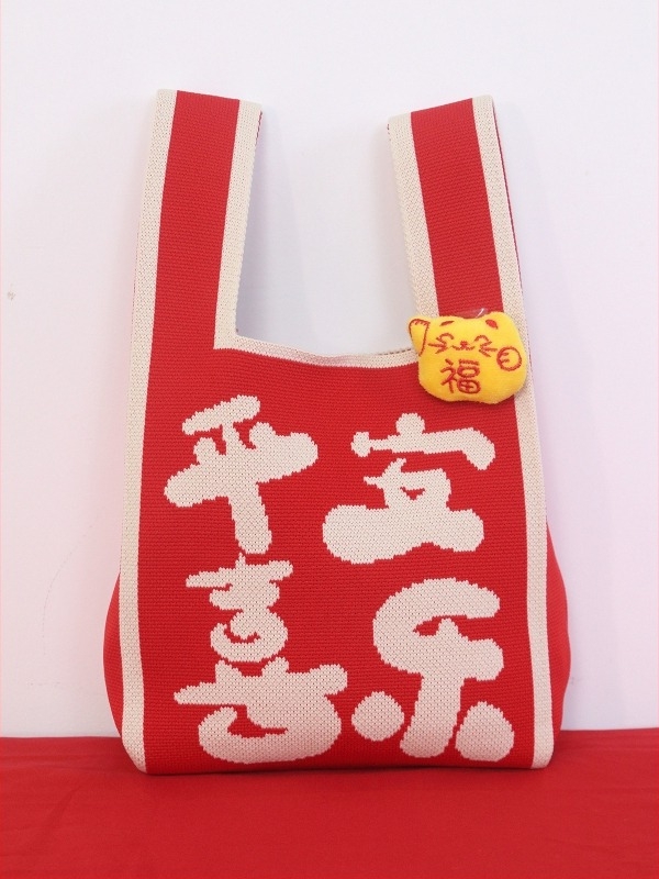 Halloween kézzel kötött csuklós táska – kád alakú, poliészter anyag és bélés, nyitott felső, mindennapi használatra