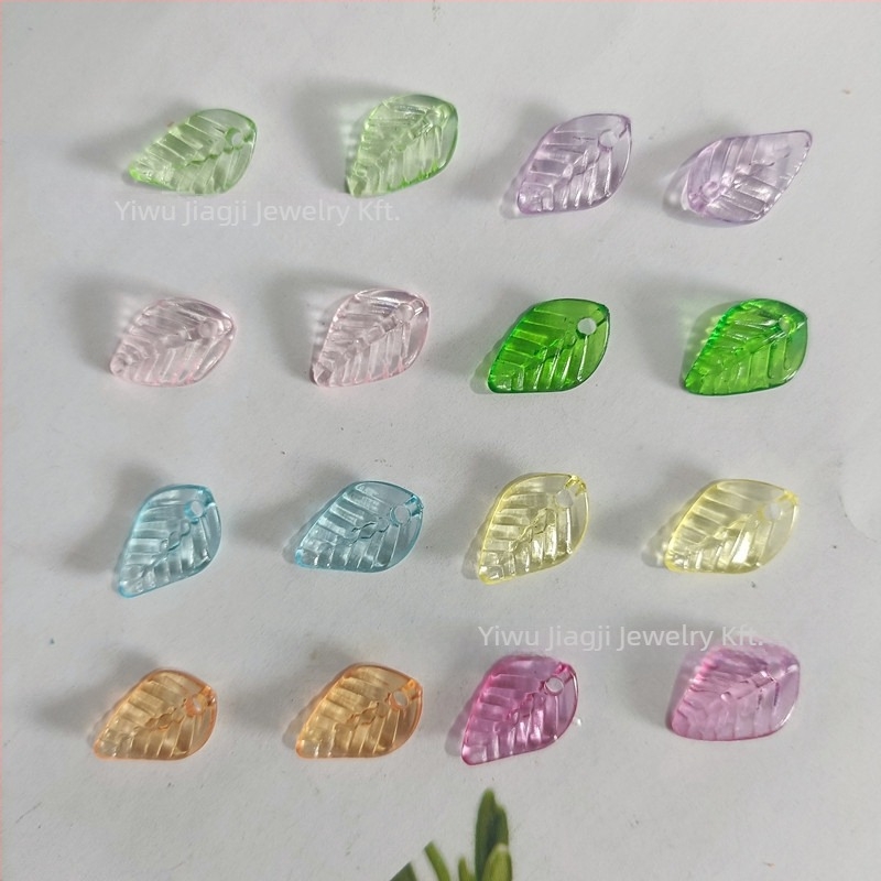 Kiegészítők - Akril levélmintás dinnyegyöngyök, festett felülettel