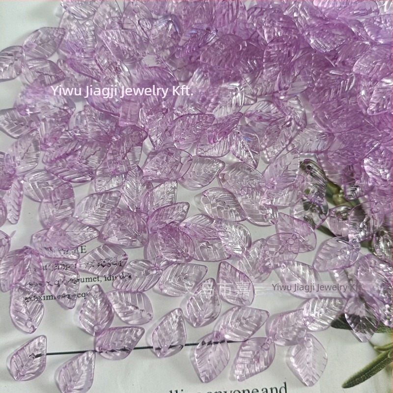 Kiegészítők - Akril levélmintás dinnyegyöngyök, festett felülettel