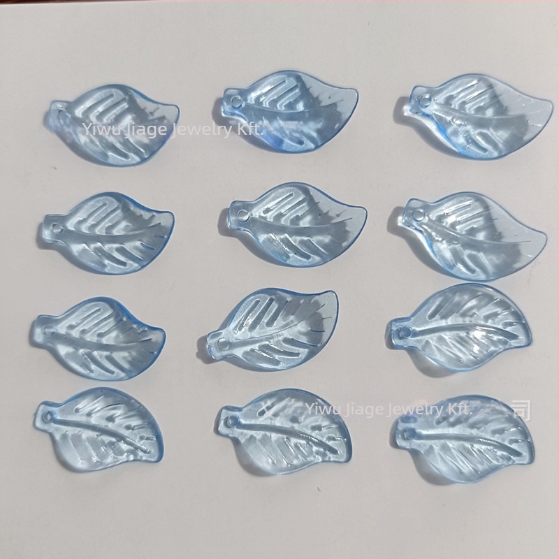 Kiegészítők - Akril levélmintás dinnyegyöngyök, festett felülettel