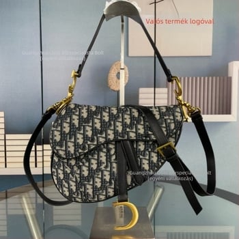 Saddle bag valódi bőrből, hímzett dizájn, húzózáras csattal záródó, belső laminált cipzár