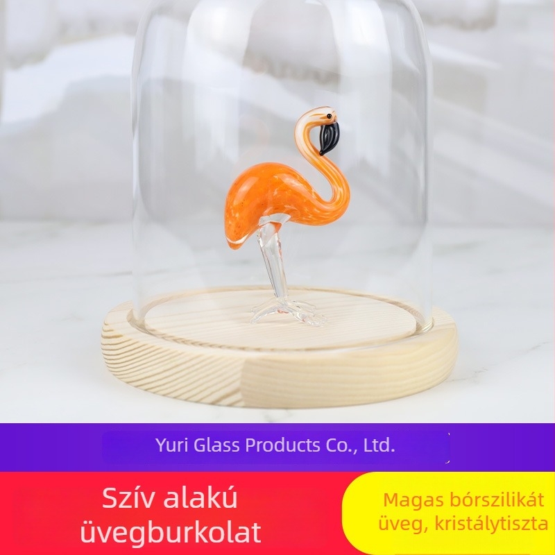 Megőrzött virág üvegkupola alatt, mini táj építőelemes figurákkal, szív alakú üveggolyó