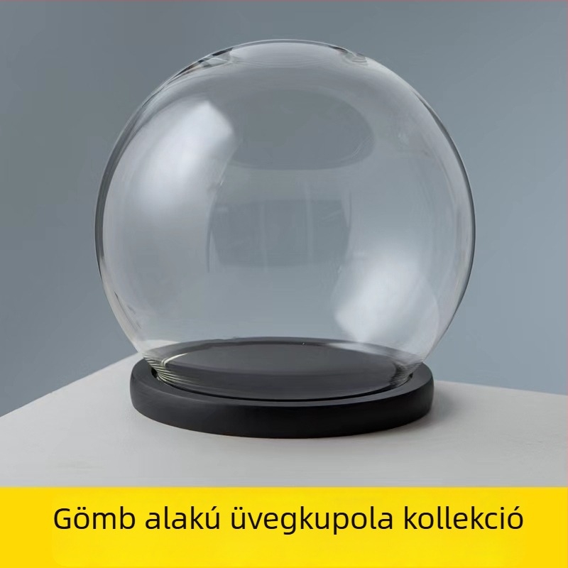 Gömb alakú üvegkupola megőrzött virágokhoz, mini tájjal – asztali dekoráció