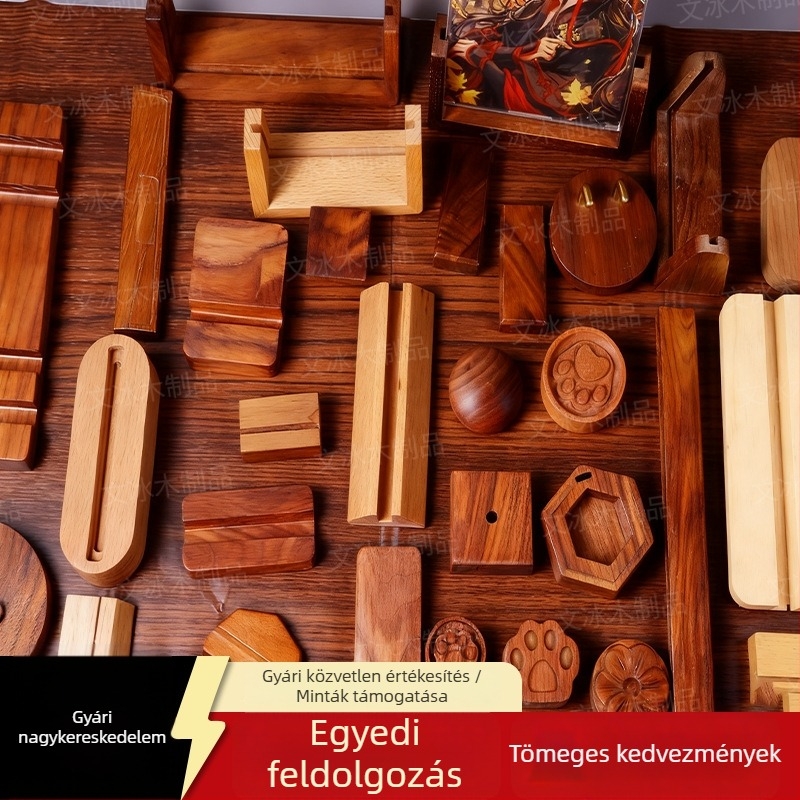 Masszív diófából készült faipari alkotás lézeres gravírozással és relief mintával, testreszabható