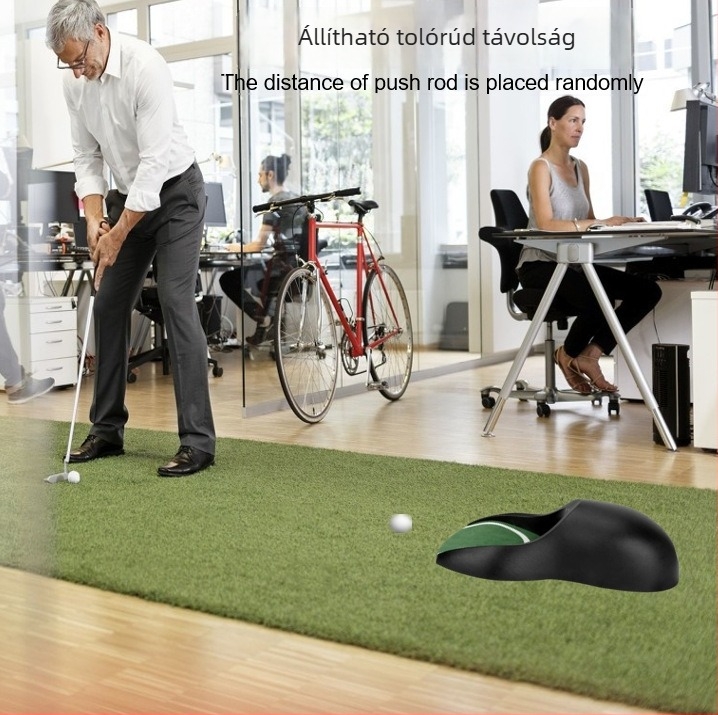 Beltéri golflabda-visszajuttató készülék és putting edző