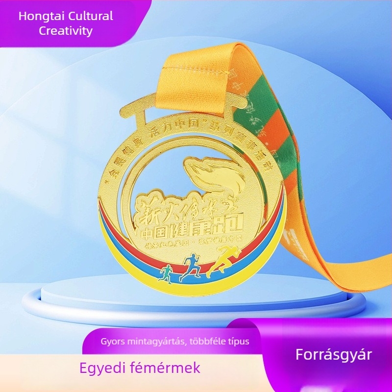 Testre szabott fém érmek iskolai sporteseményekhez: maraton, futás és taekwondo.