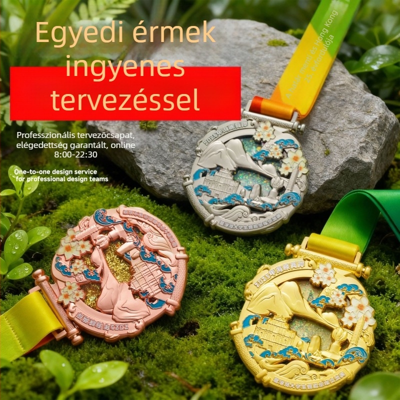 Iskolai sporteseményekre szabott fém érem – maraton, kosárlabda és hegymászás emlékére