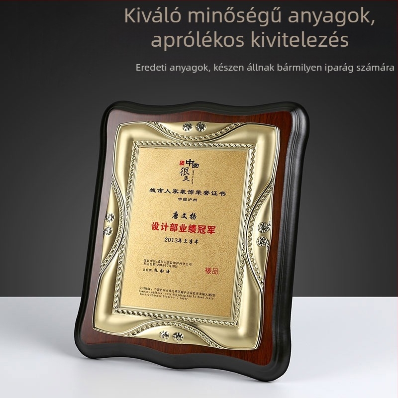 Személyre szabott fém-relief tanúsítvány érem, fa plakett kamforfa mintázattal