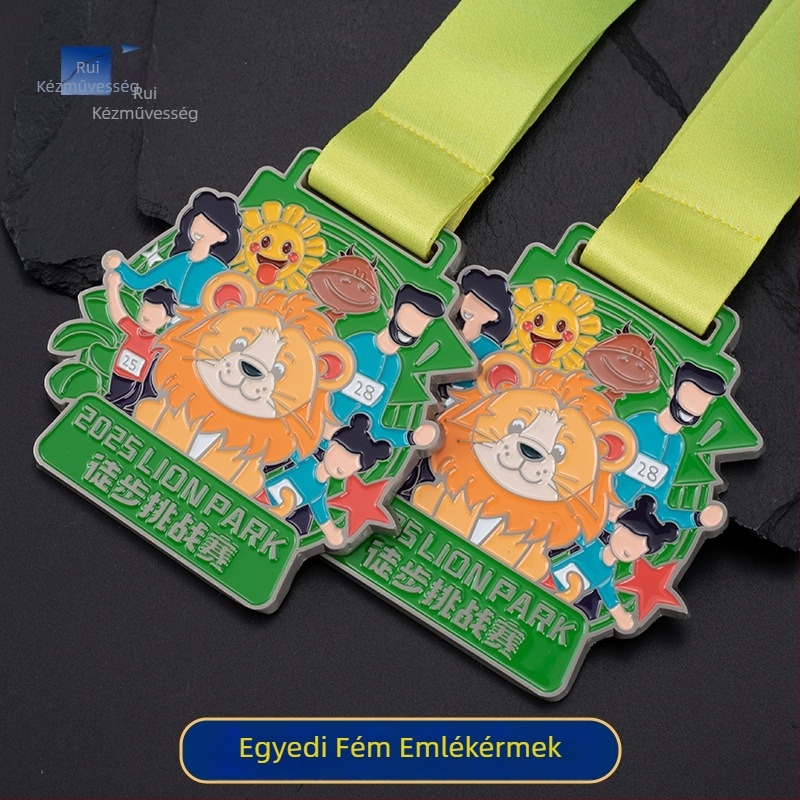 Fém karikatúra dizájnú zománcozott emlékérem, egyedi gyártású, hegymászáshoz, túrázáshoz és maratonokra