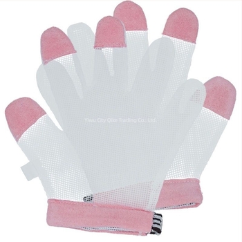 Teljesen fedő ötujjas babakesztyű, amely megelőzi a hüvelykujj szopását, a körömharapást és a húzást – ortodontikus eszköz a szokások korrigálásához