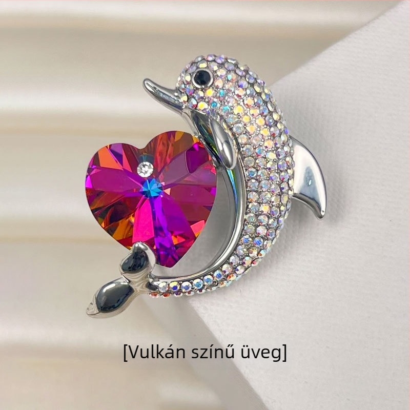 Delfin és szív kitűző, könnyed luxus stílusban, tengeri motívum, női kiegészítő ősz-télre