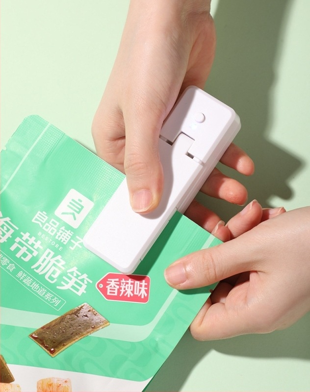 Japán stílusú mini otthoni vákuumos záró készülék élelmiszerek és nassolnivalók lezárásához, újratölthető