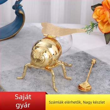 Arany színű, nagy méretű méhek motívumos cukortartó kanállal, európai stílusú konyhai tároló és fűszertartó, lakberendezési dekoráció