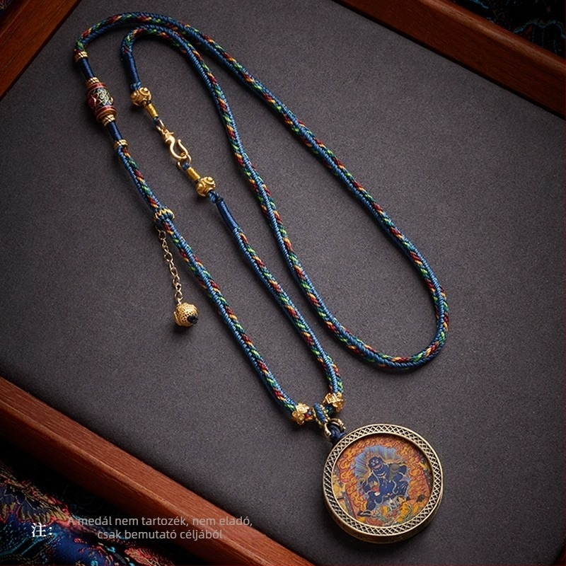 Tibeti kézzel készített, kötött pamutszövet Thangka medál Buddha talizmánnal, etnikus stílus