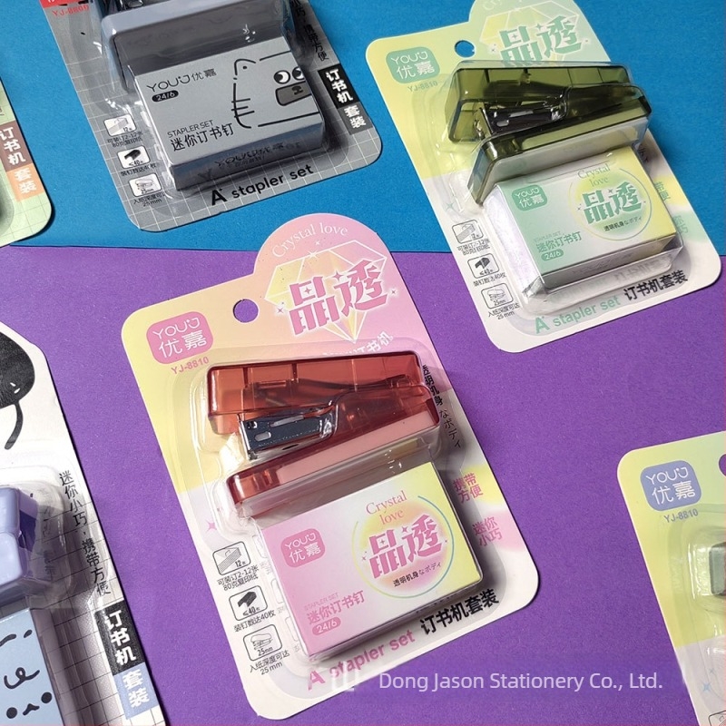 Youjia Rajzfilm Mini Tűzőgép 26/6-tal, Iskolai Irodaszerek Készlet