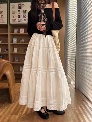 Elegáns, áttört csipkés patchwork midi szoknya, magas derekú, A-vonalú, tavaszi viselet