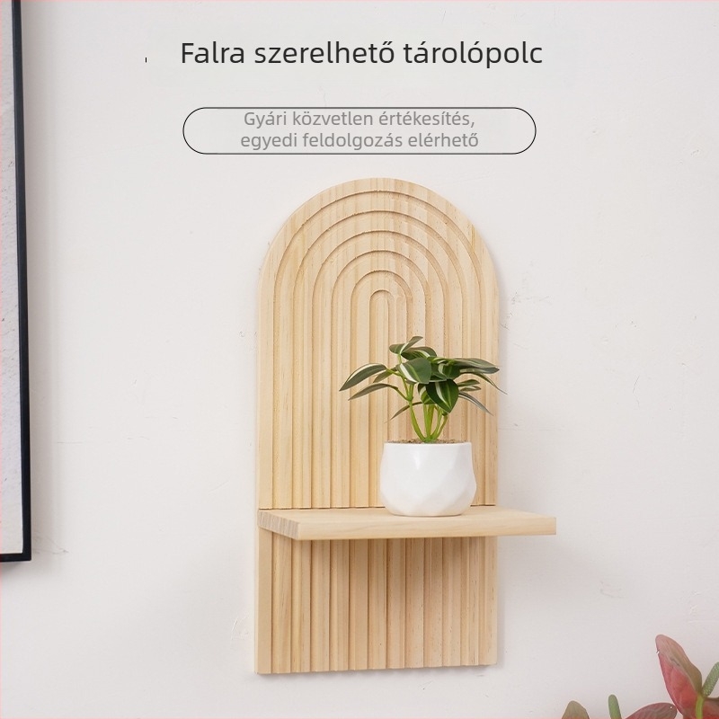 Fa dekoratív polc falra szerelve aromaterápiás gyertyatartóval, bohem stílus