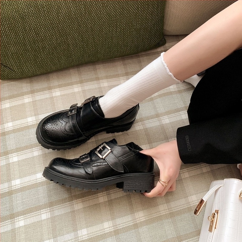 8 cm-es magasságot növelő női loafer cipők, brogue mintázatú, valódi bőr, fleece béléssel, Old Money stílusú retro és sokoldalú