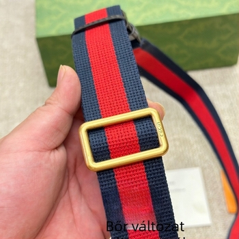 Női crossbody táska fedéllel és bőr csattal, tigris fej mintával, több rekesz