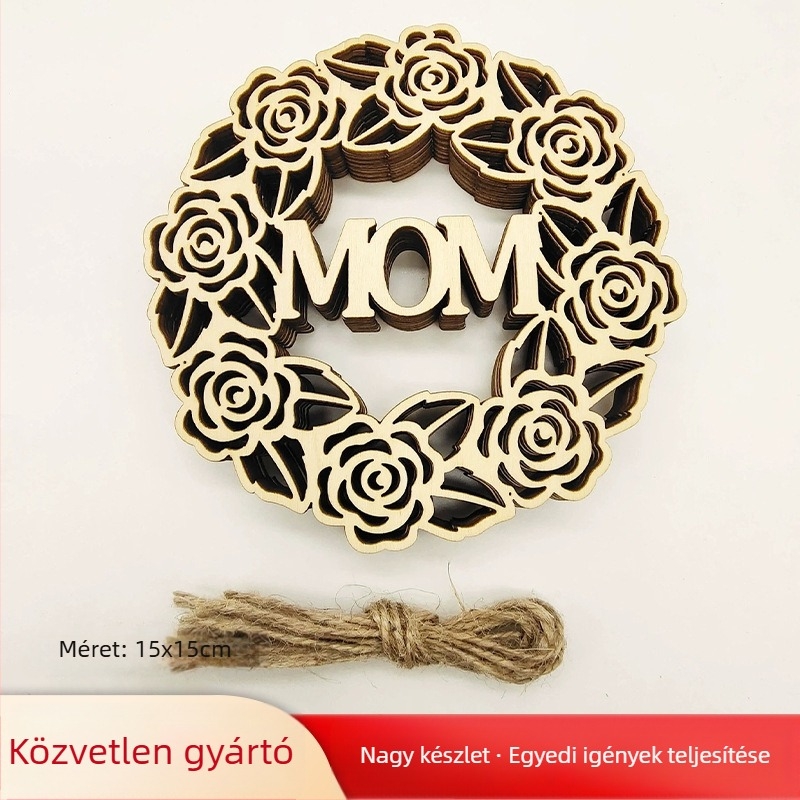 Fából készült függő falidísz, üreges faragással, minimalist stílusú