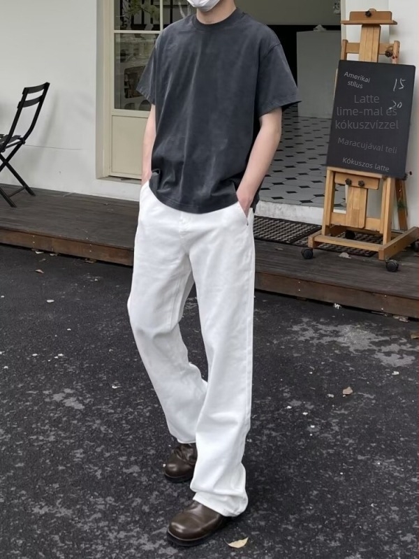 Fehér férfi farmerok, amerikai stílusú high street, slim-fit, hosszú, enyhén bővülő szárú