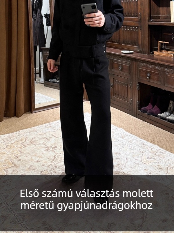 Őszi–téli minimalist fekete nadrág férfiaknak, dupla plisével, széles szárú, egyenes szabású, mindennapi viselet.