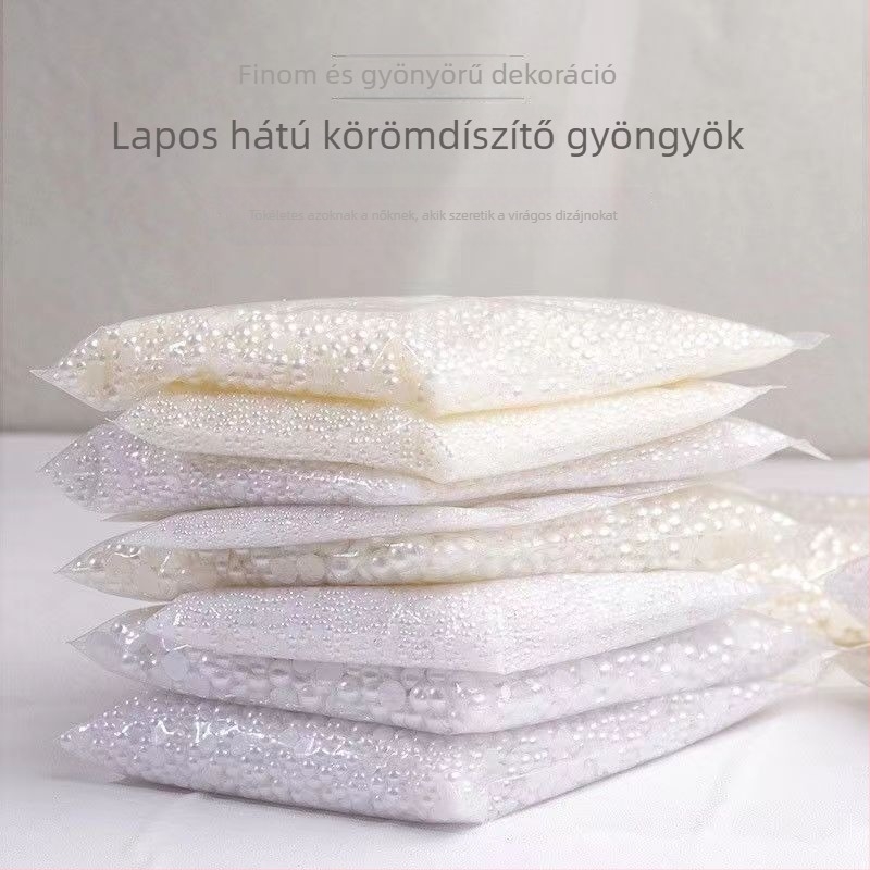Gyöngyös körömdíszítés – félkör alakú gyöngyök, lapos alap, színes elemek japán stílusú manikűr DIY