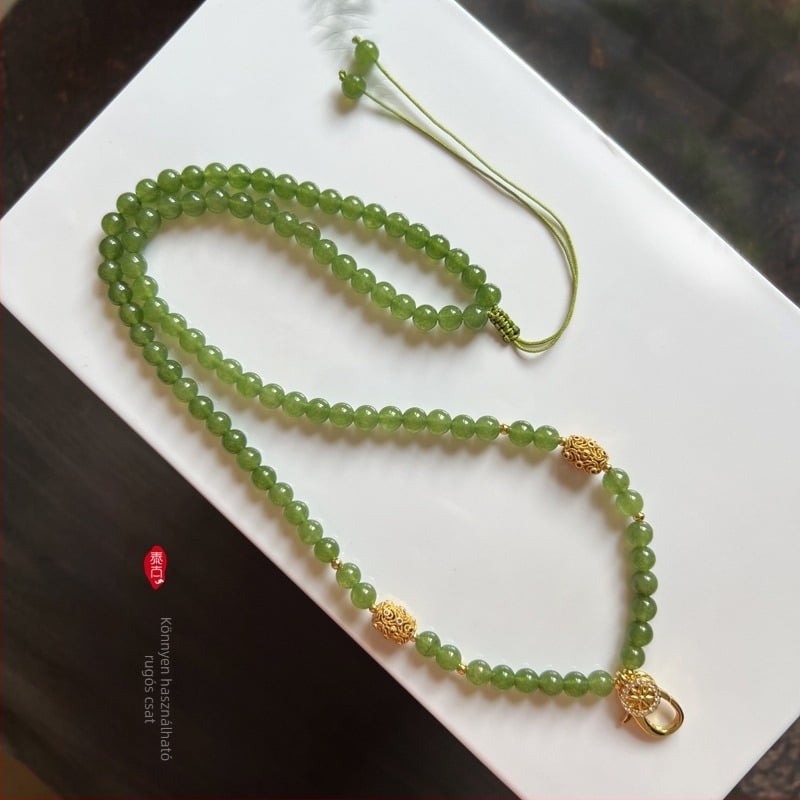6 mm természetes zöld chalcedon Thaiföldi Buddha-amulettlánc rugós zárással, Thangka-stílusban